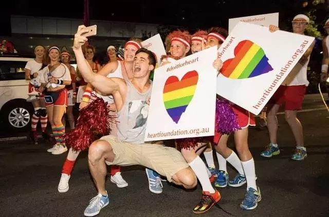 blued国际版什么才能在国内登录？